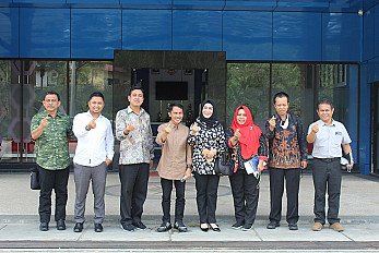                                          Bupati Gorontalo Kunjungan ke Politani Samarinda: Koordinasi Kegiatan International Coconut Conference dan Penanaman Kelapa di IKN
                                         