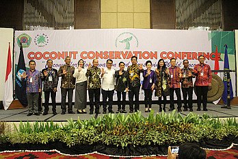                                          Politani Samarinda Sukses Gelar International Coconut Conservation Conference (C3)
                                         