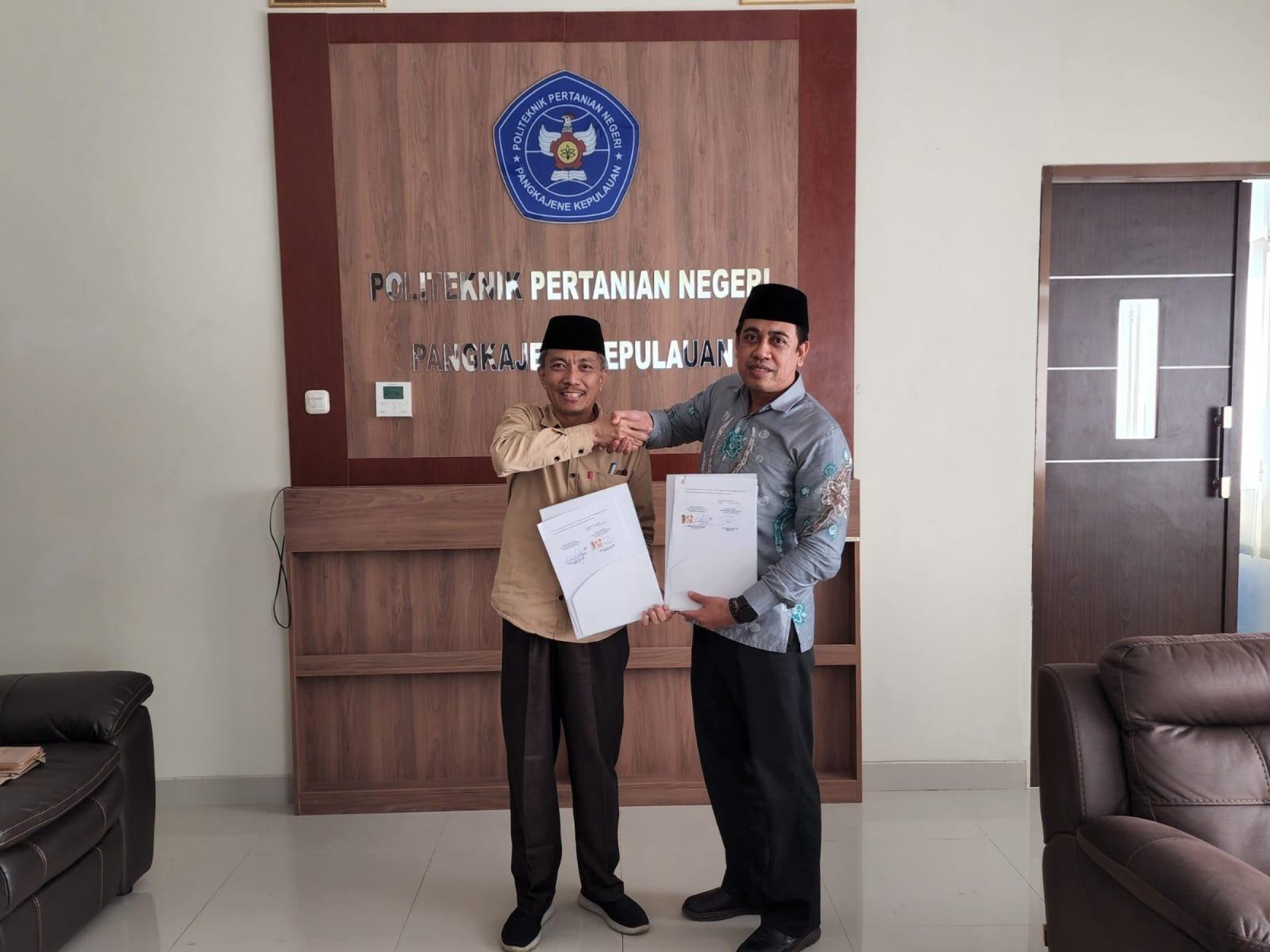 Penandatanganan MoU Politani Samarinda Dan Politani Pangkep ...