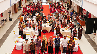                                          Politani Samarinda Attends National Seminar & Tobacco Special Economic Zone Focus Group Discussion at Madura State Polytechnic
                                         