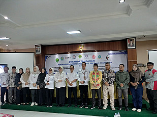                                          Politani Samarinda and a number of strategic partners signed an MoU with SMK Negeri 2 Samarinda.
                                         