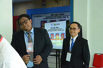                                          Rapat Senat Terbuka Politani Samarinda Penyampaian Visi dan Misi Bakal Calon Direktur Politeknik Pertanian Negeri Samarinda Periode 2026 - 2030
                                         